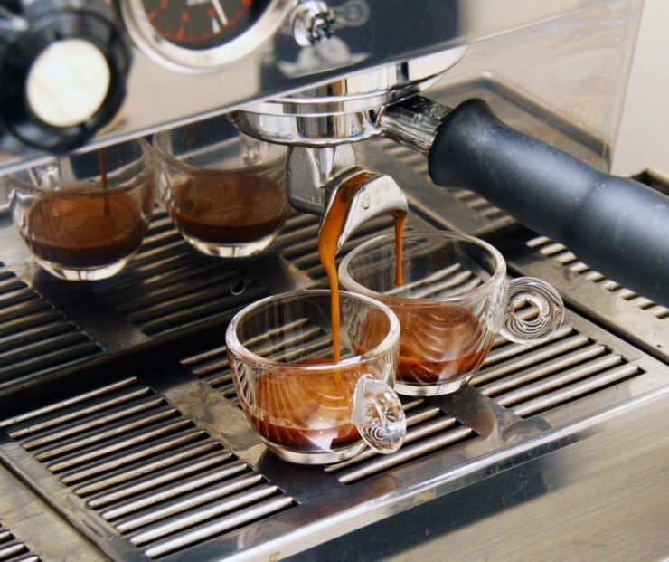 Pulling two espresso shots